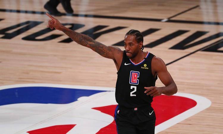  唐斯三分绝杀改写比分，森林狼主场加时险胜快船保前八