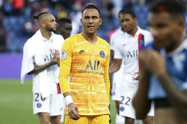  欧塞尔门将超常发挥，单场做出七次精彩扑救